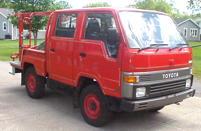 Toyota-Hiace-1991-fire-truck