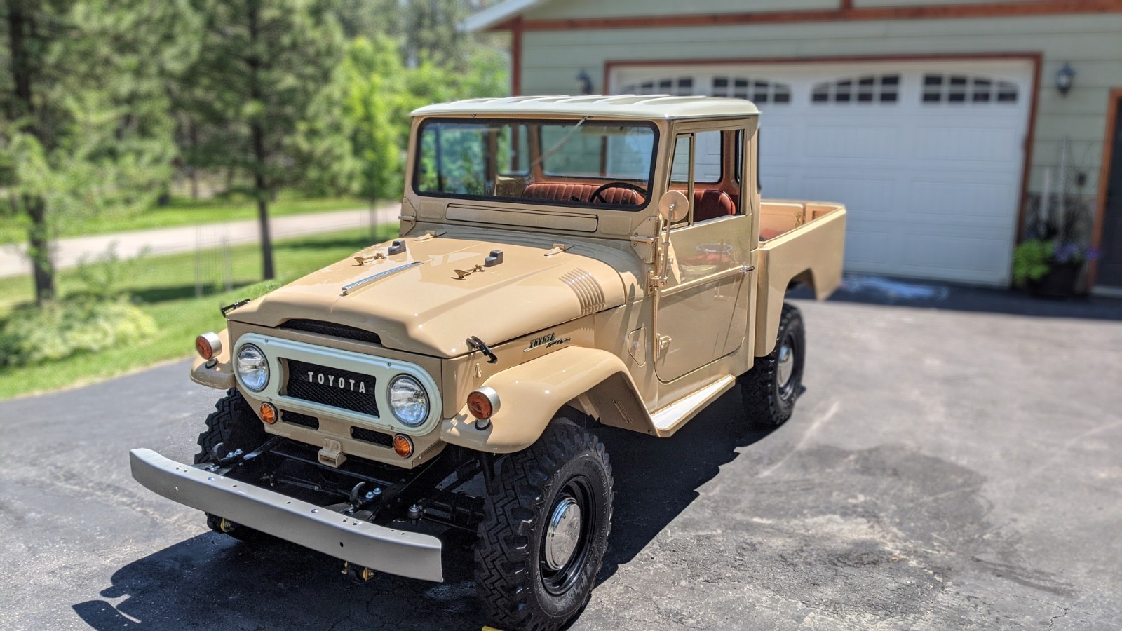 Toyota-Land-Cruiser-1967