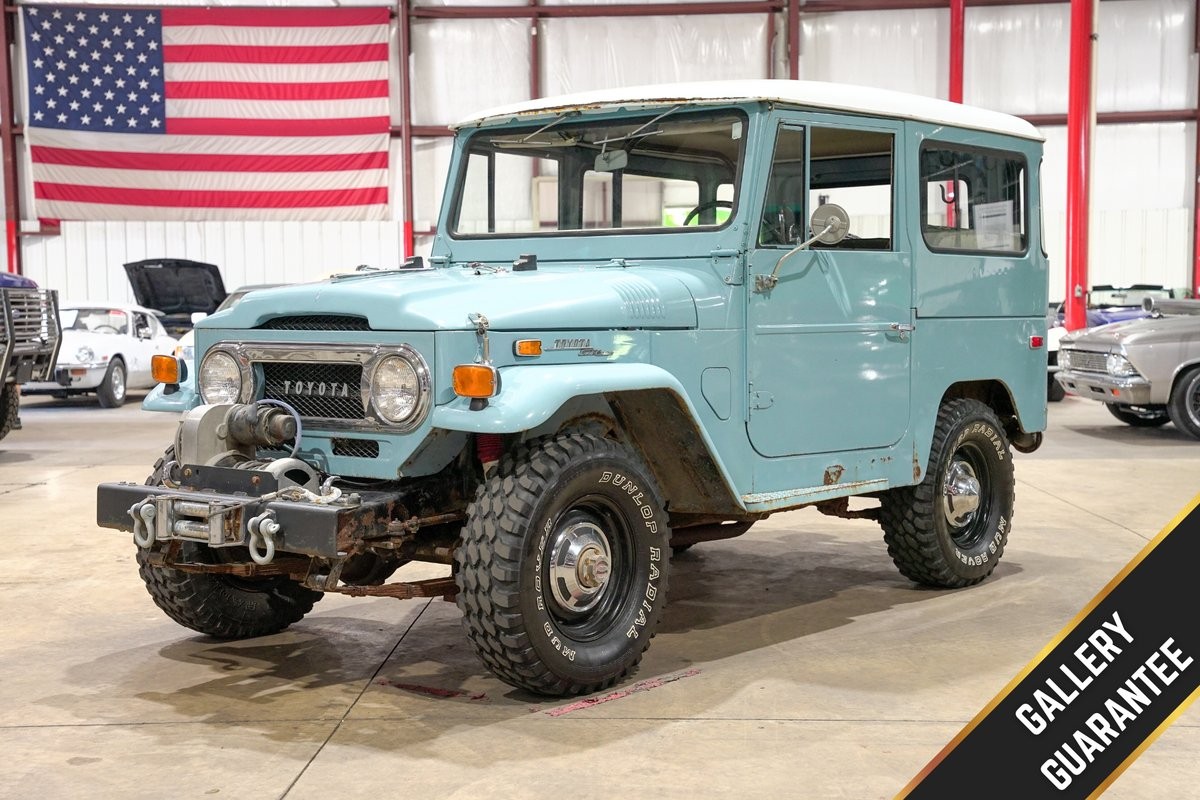 Toyota-Land-Cruiser-1971-SUV-Gray