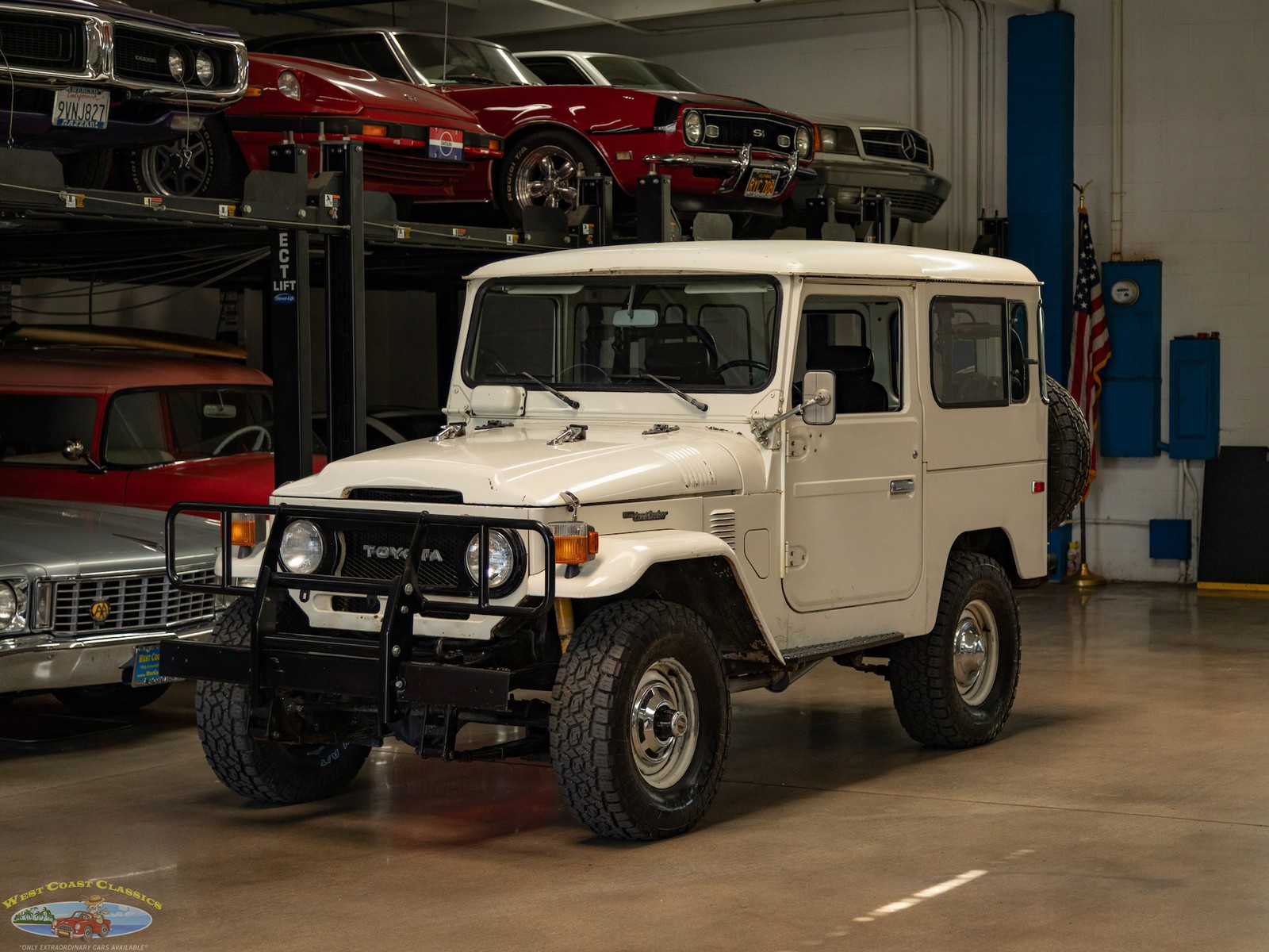 Toyota-Land-Cruiser-1979-2-Door-Hardtop-SUV-Black
