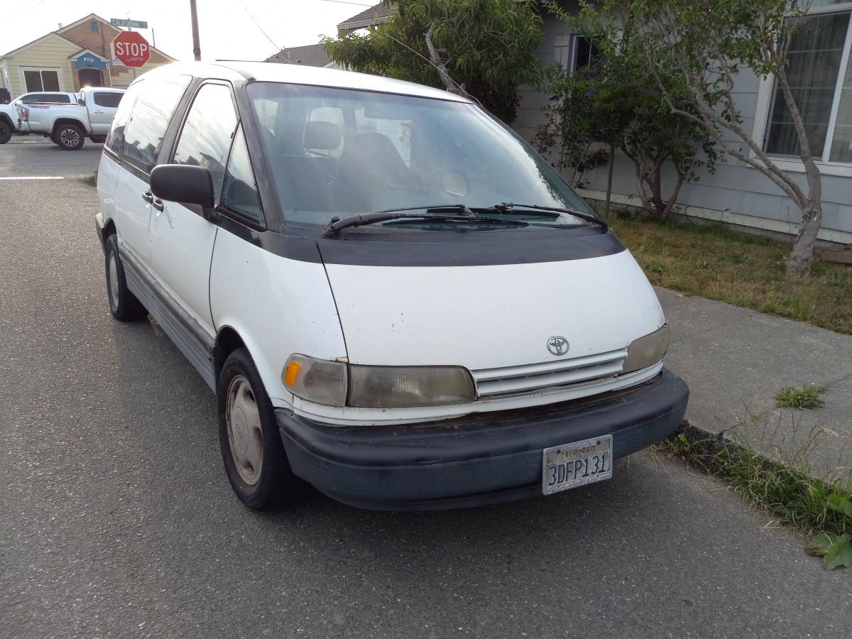 Toyota-Previa-van-1994-White