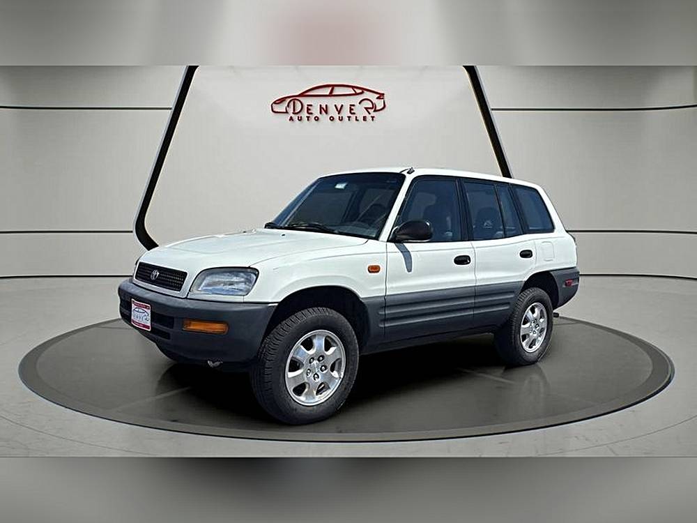 Toyota-Rav4-1996-white