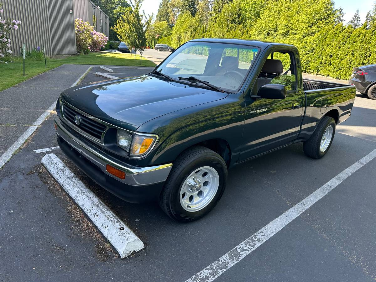 Toyota-Tacoma-1995-green Toyota-Tacoma-1995-green
