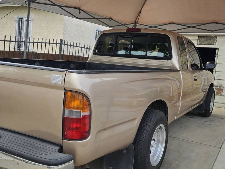 Toyota-Tacoma-double-cab-1995-Yellow