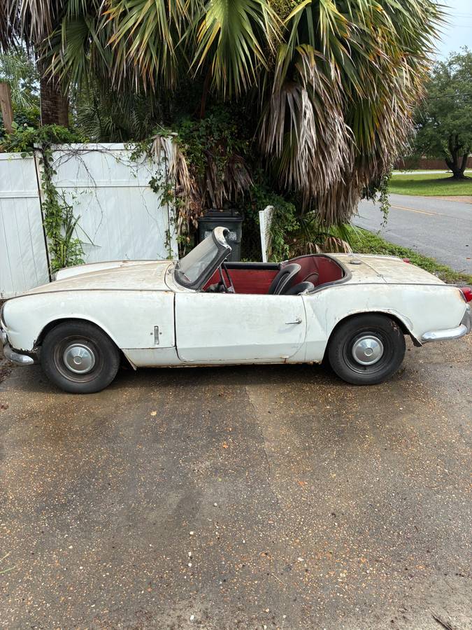 Triumph-Spitfire-1966-White