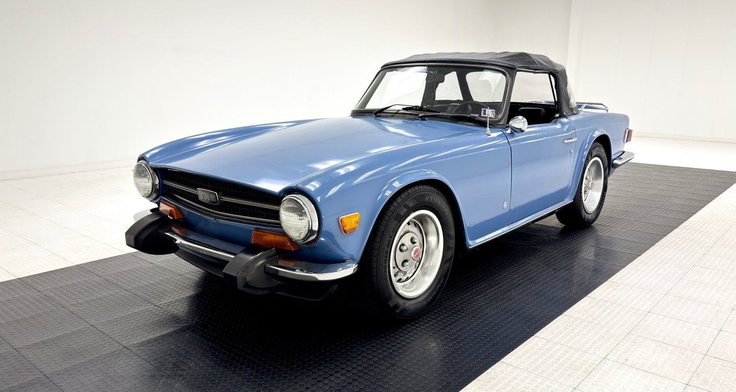 Triumph-TR-6-1974-Convertible-Black