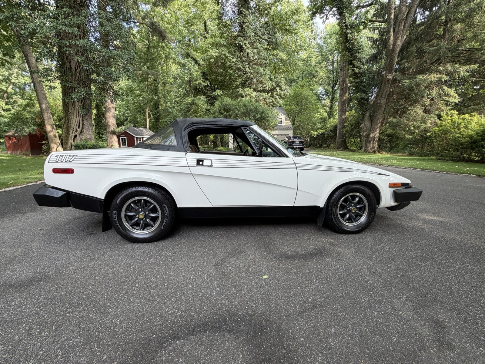 Triumph-TR7-1979-Convertible-Tan