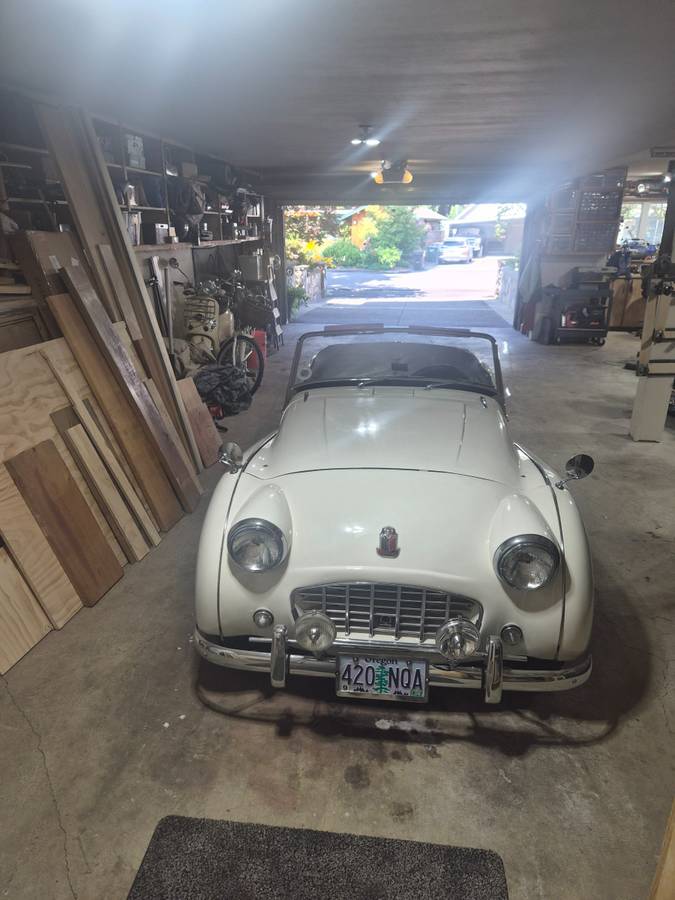 Triumph-Tr3-1957-yellow