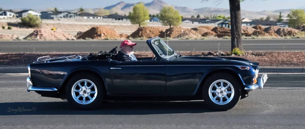 Triumph-Tr4a-1965-blue