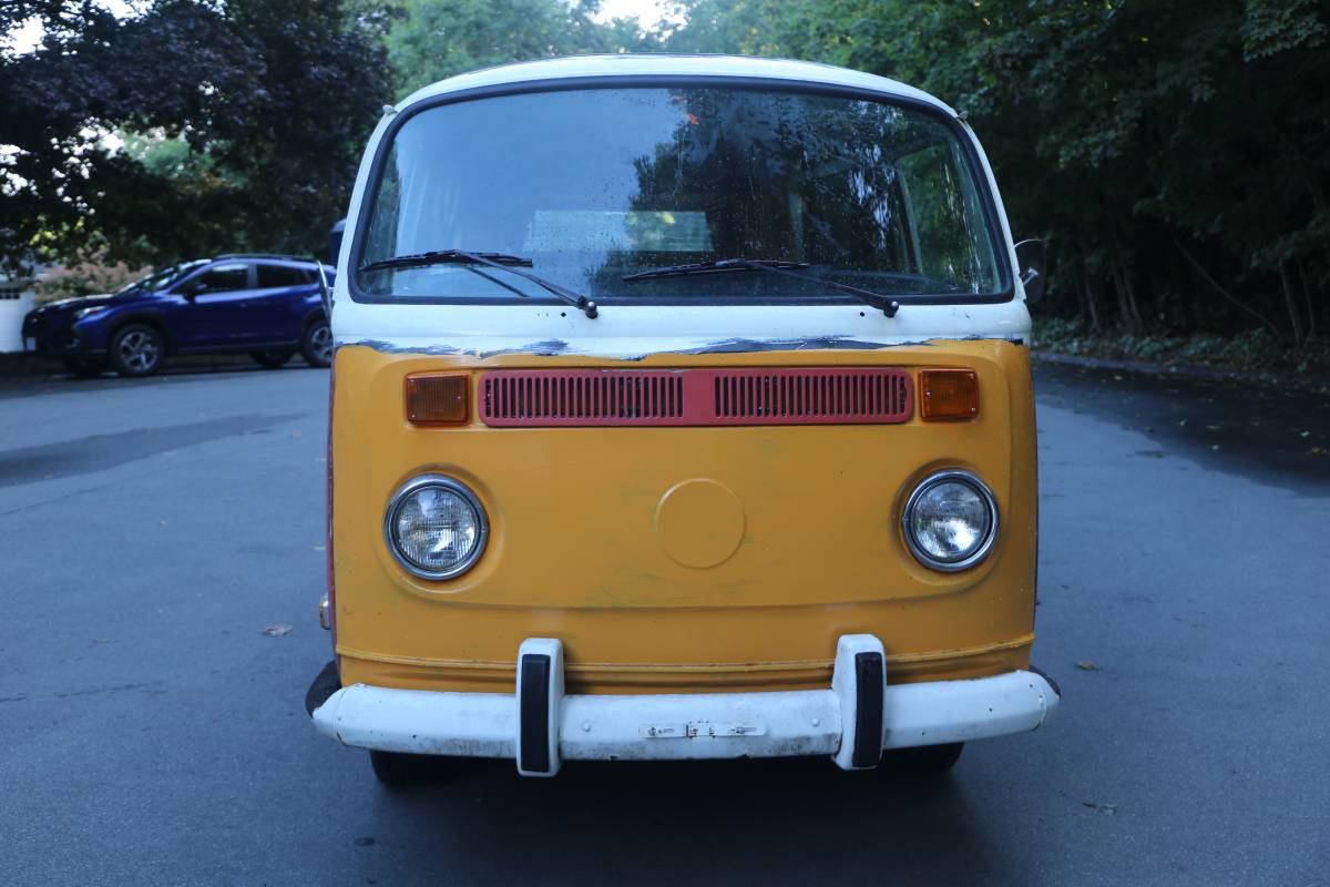 Volkswagen-1971-red
