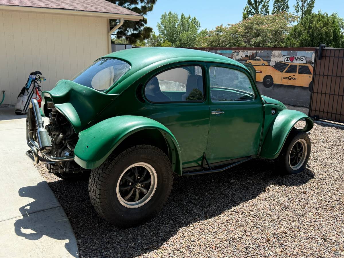 Volkswagen-Bug-1974-green