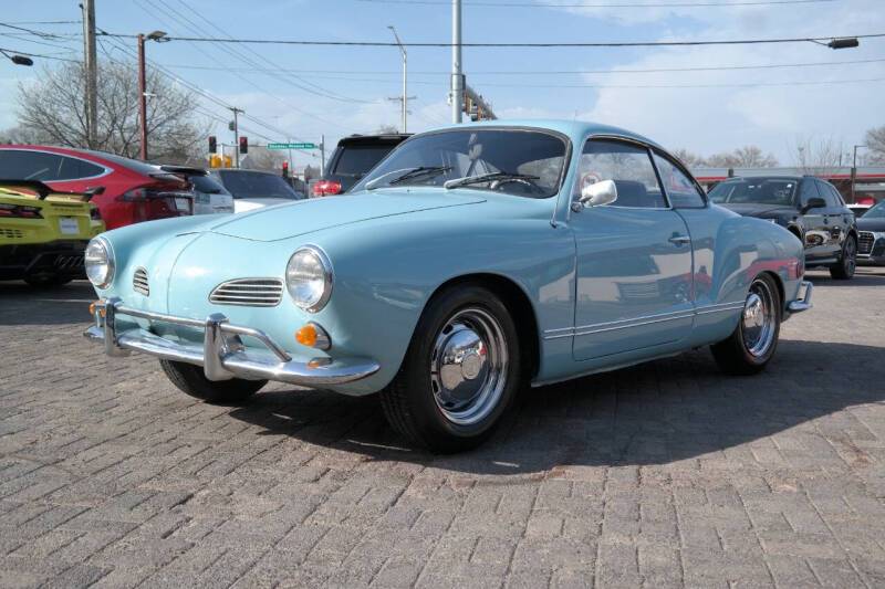 Volkswagen-Karmann-ghia-1969-blue