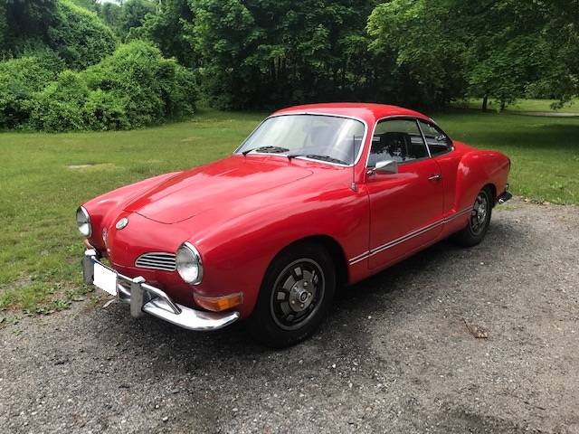 Volkswagen-Karmann-ghia-1971