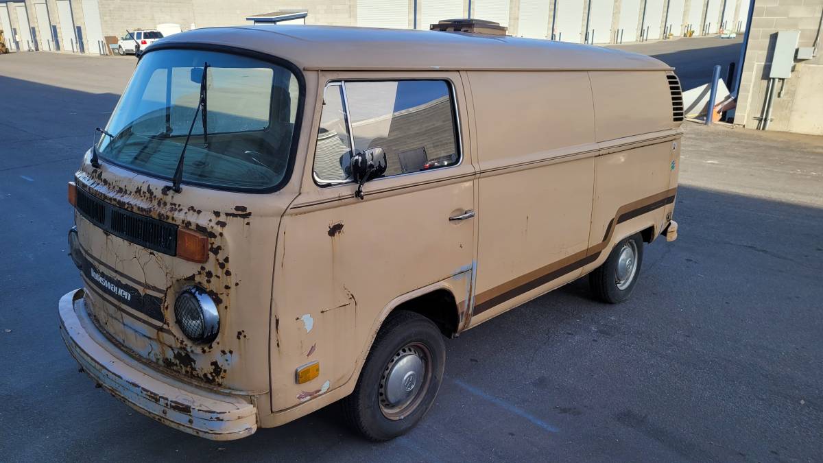 Volkswagen-Panel-bus-1974