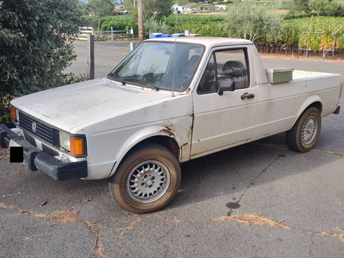 Volkswagen-Rabbit-pickup-1982