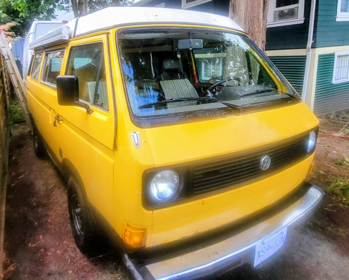 Volkswagen-Vanagon-westfalia-1982-yellow