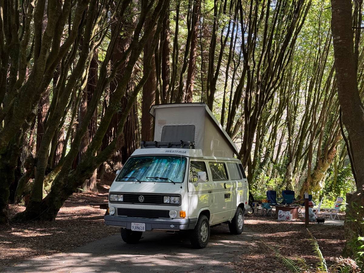 Volkswagen-Vanagon-westfalia-1990-white