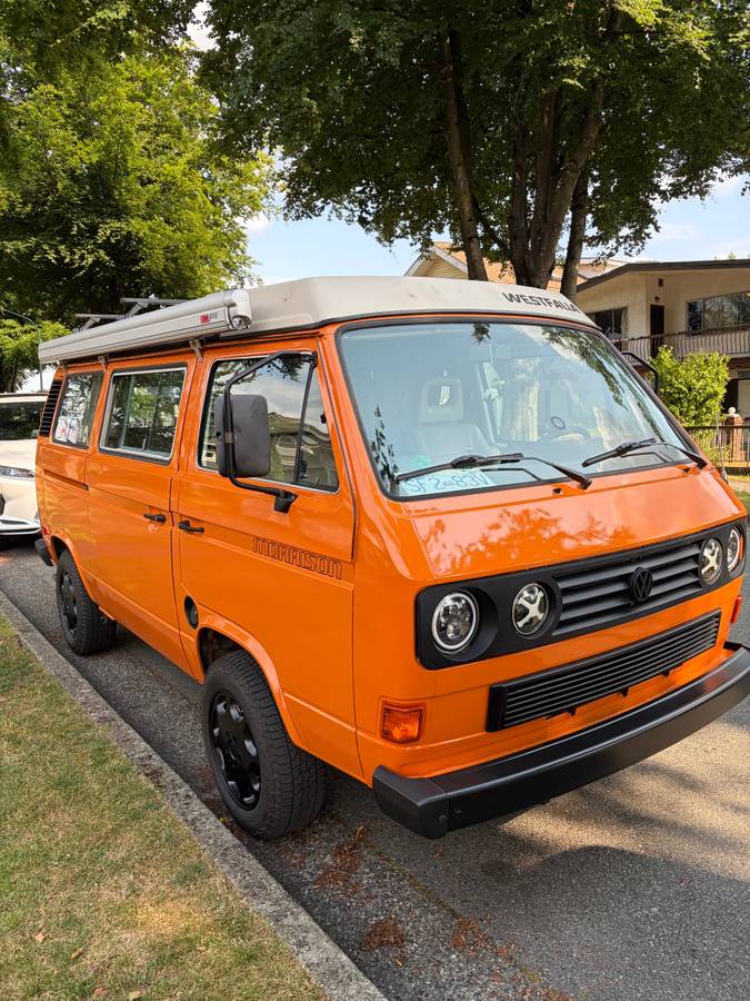 Volkswagen-Vanagon-westfalia-gl-1985-orange
