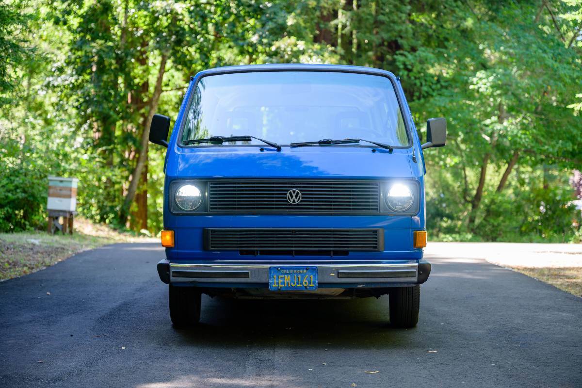 Volkswagen-Vanogon-1982-blue