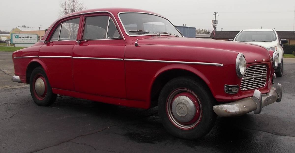 Volvo-122s-1964-red