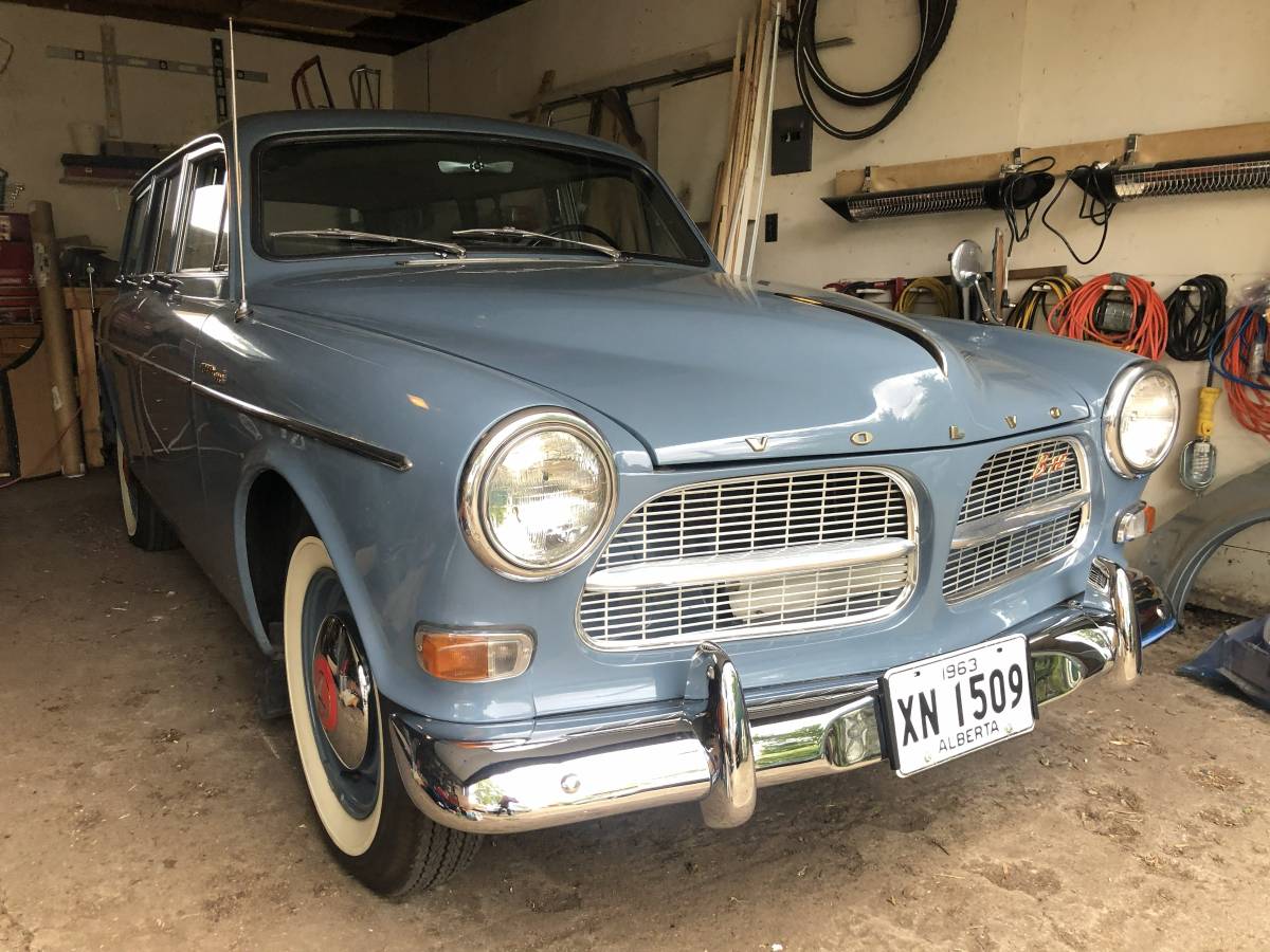 Volvo-122s-wagon-1963-blue