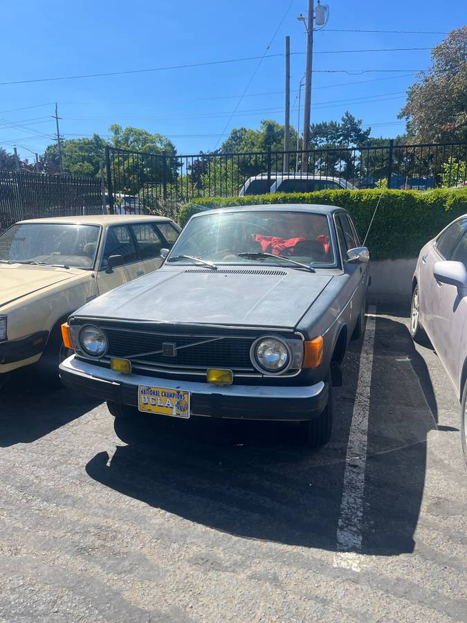 Volvo-144-1974