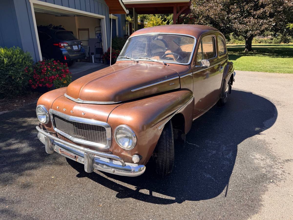 Volvo-1962-brown