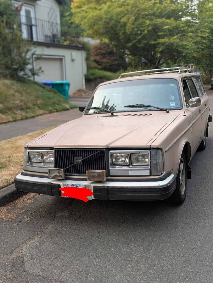 Volvo-240-1978-custom