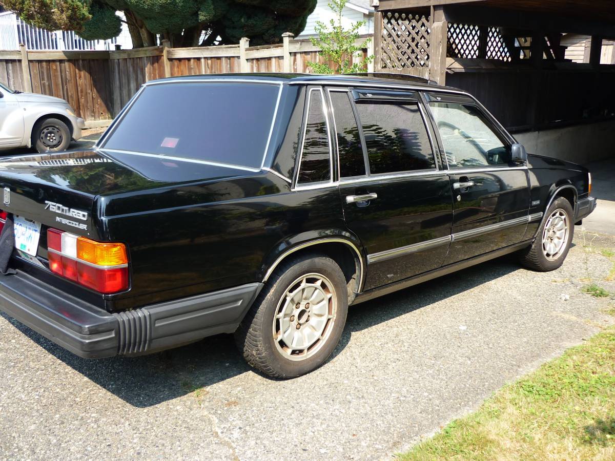 Volvo-760-turbo-1987-black