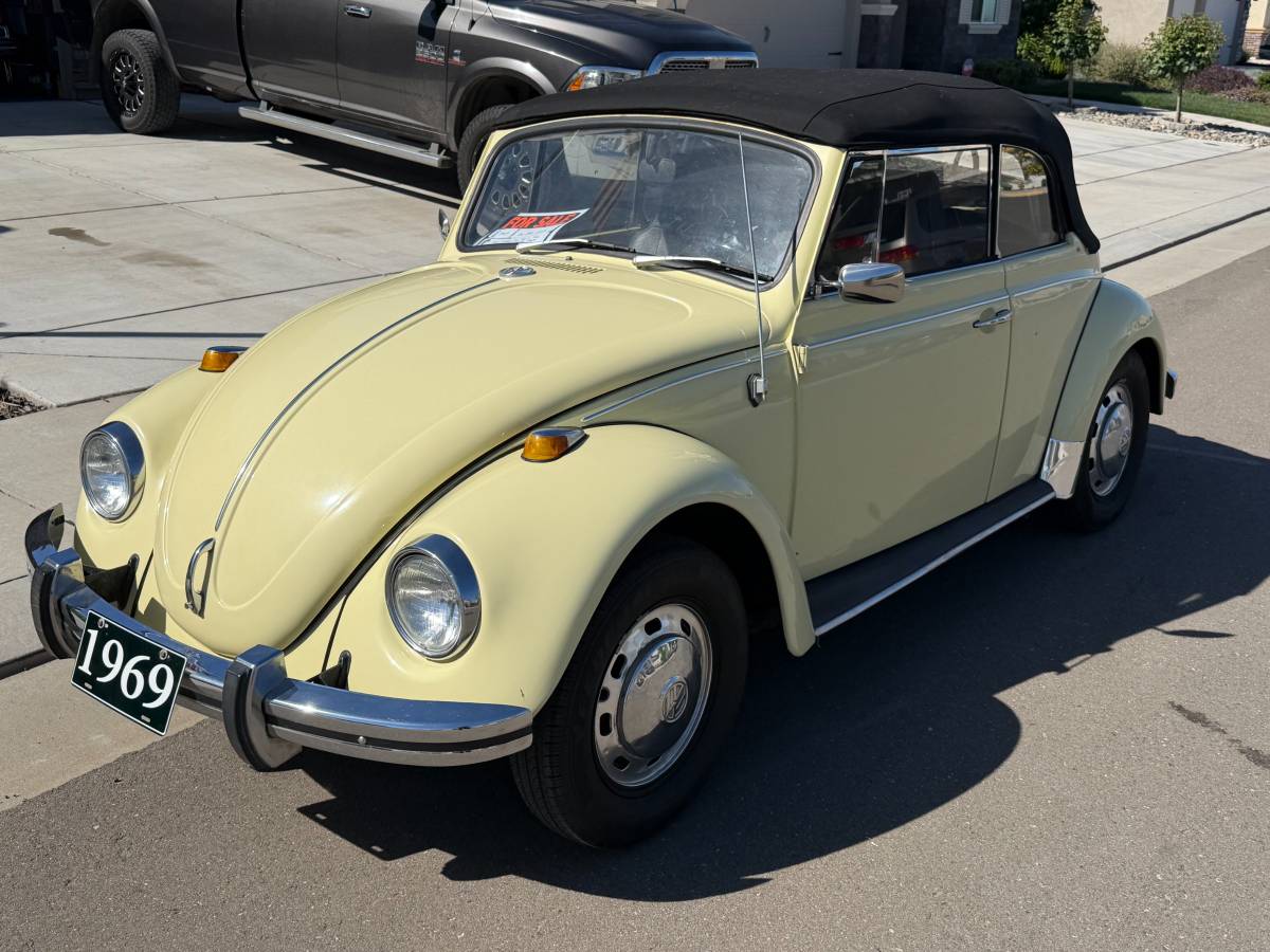 Vw-beetle-1969-Yellow