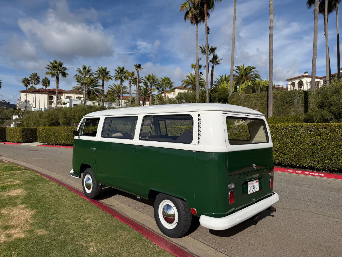 Vw-bus-1969-Green