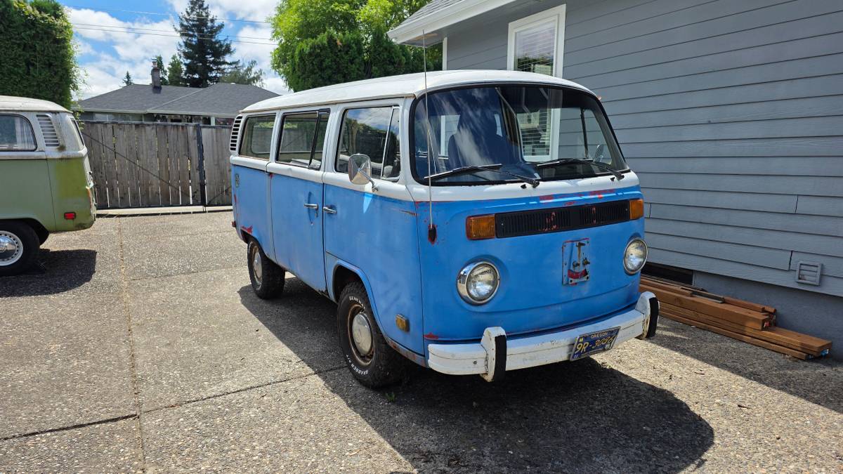 Vw-bus-transporter-1976-blue Vw-bus-transporter-1976-blue