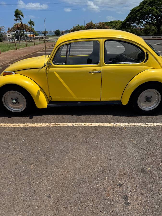 Vw-sedan-1975-yellow