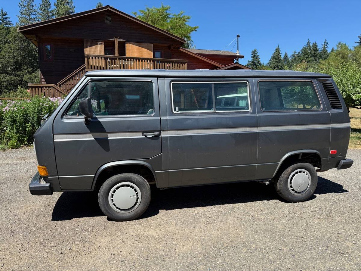 Vw-vanagon-1986-Gray