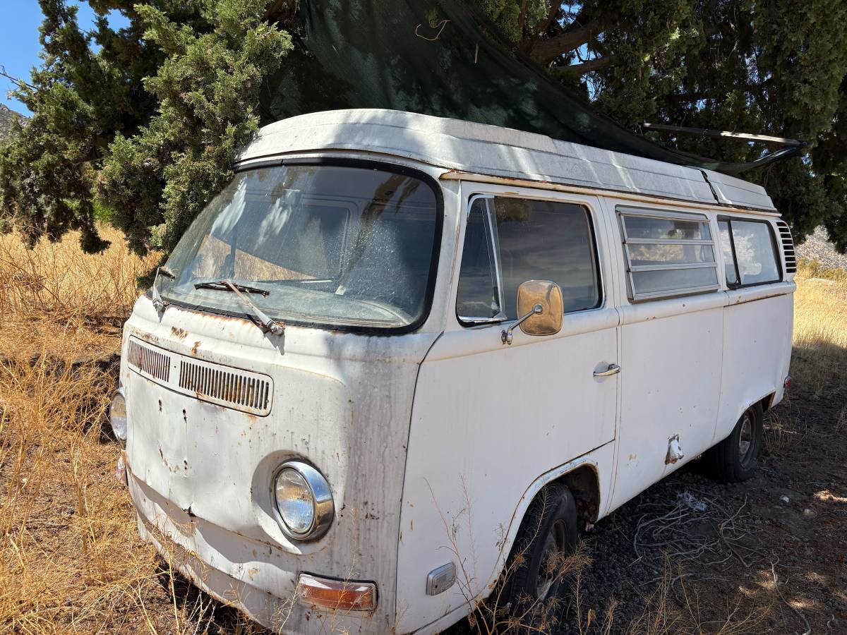 Vw-vanagon-westfalia-1972-white