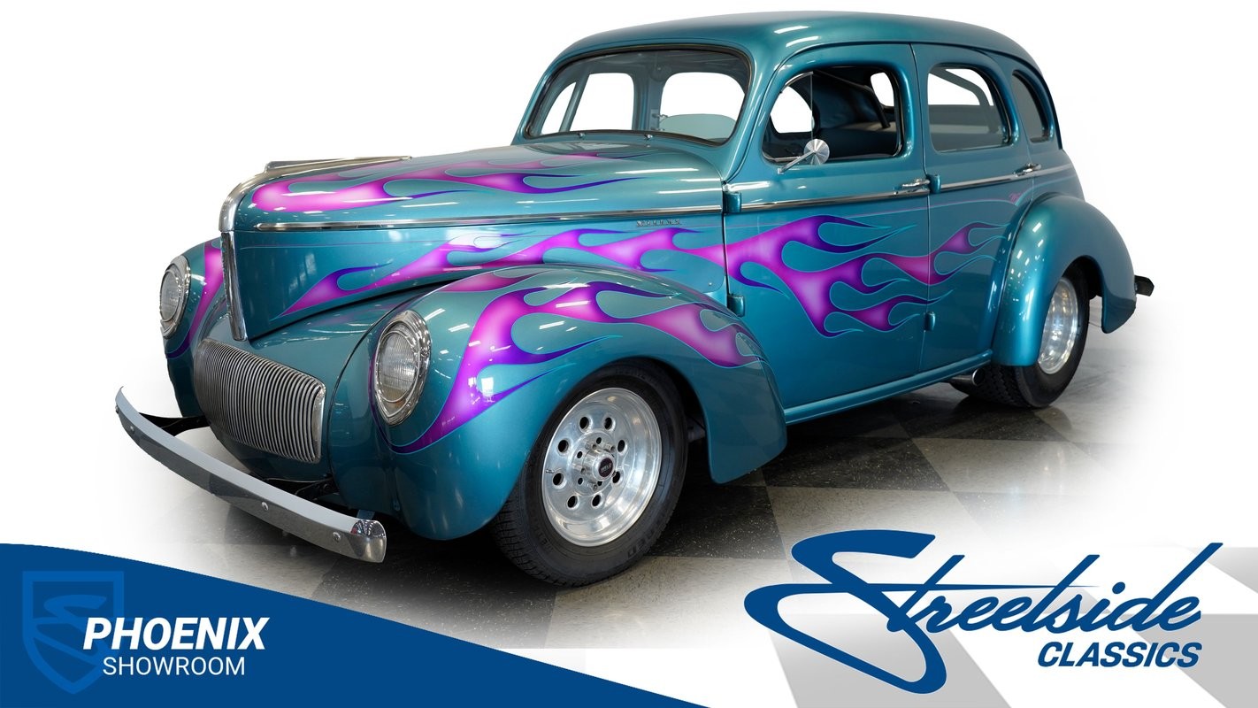 Willys-1941-Sedan
