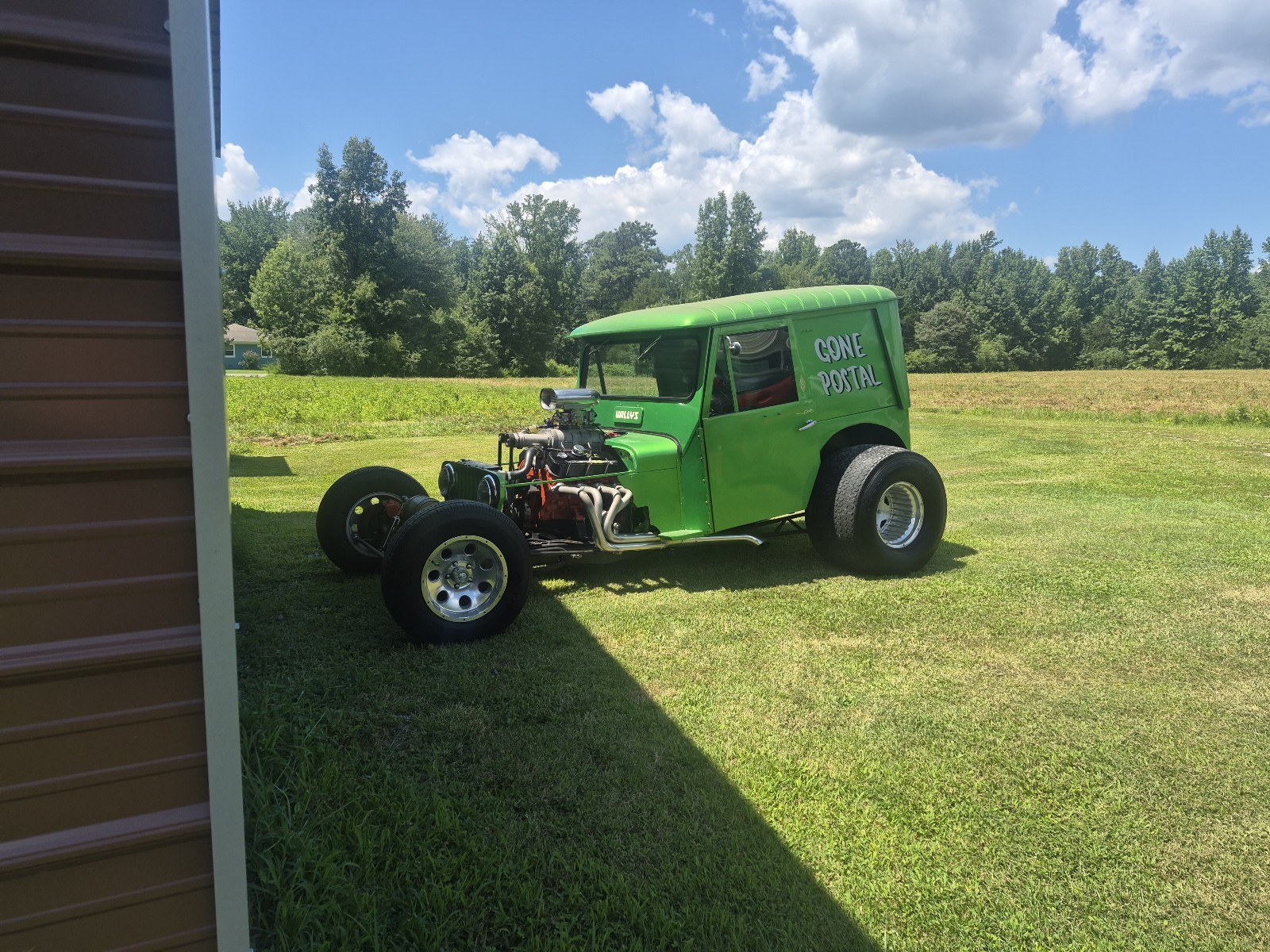 Willys-DJ-3A-1965-Hatchback