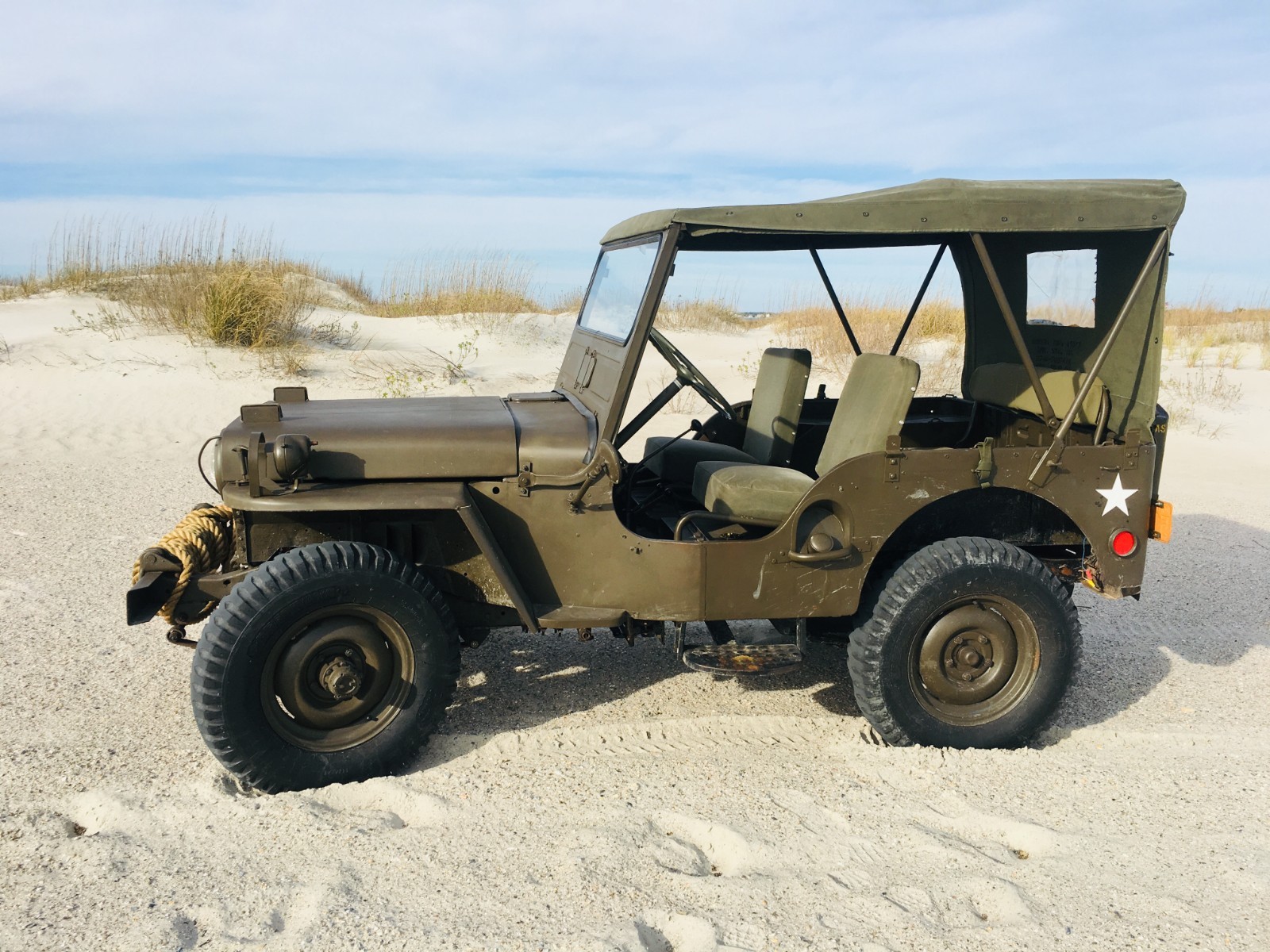 Willys-M-38-1947-Convertible