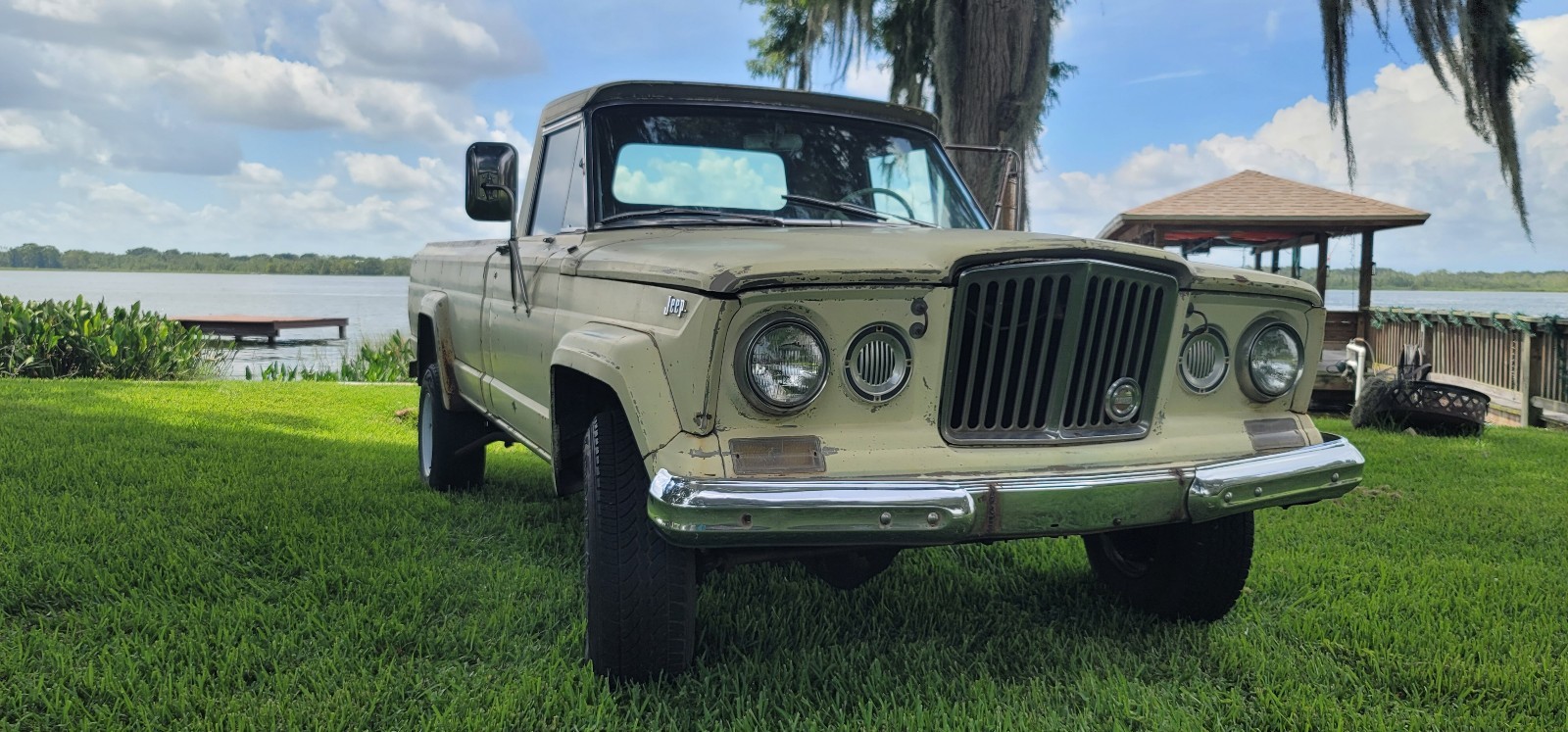 Willys-Pickup-1963-Townside-w-Custom-Cab-4wd-Wine-Original-Bench-mint