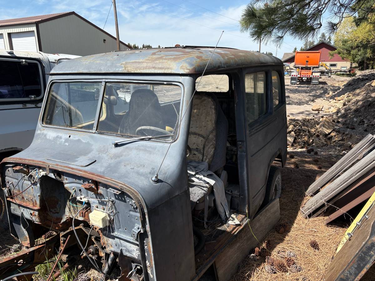 Willys-Wagon-1954-grey