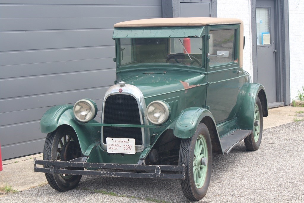 Willys-Whippet-1928-Coupe-Tan