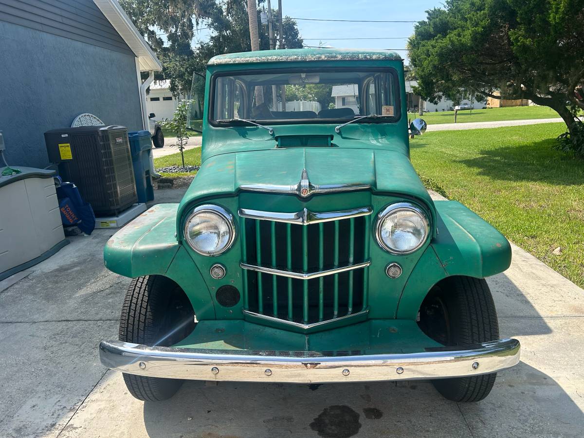Willys-wagon-1962-Green