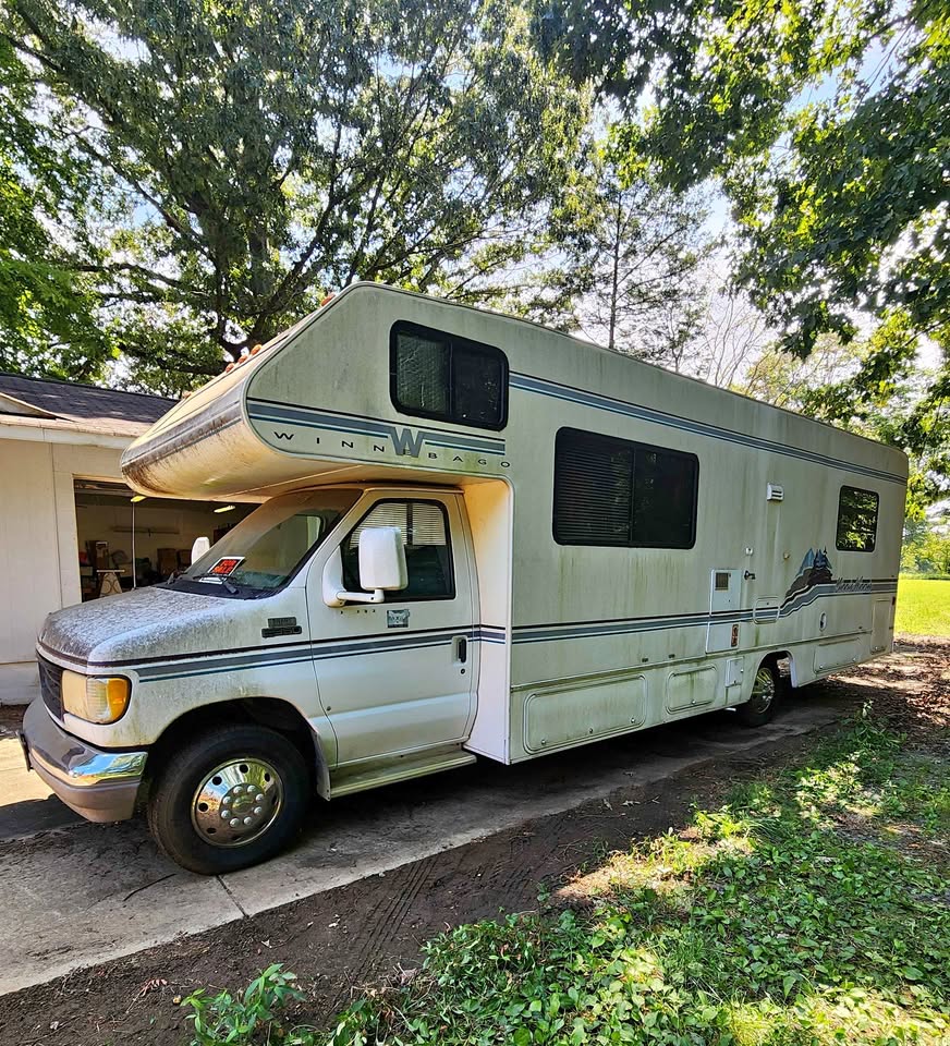 Winnebago-E350-1995
