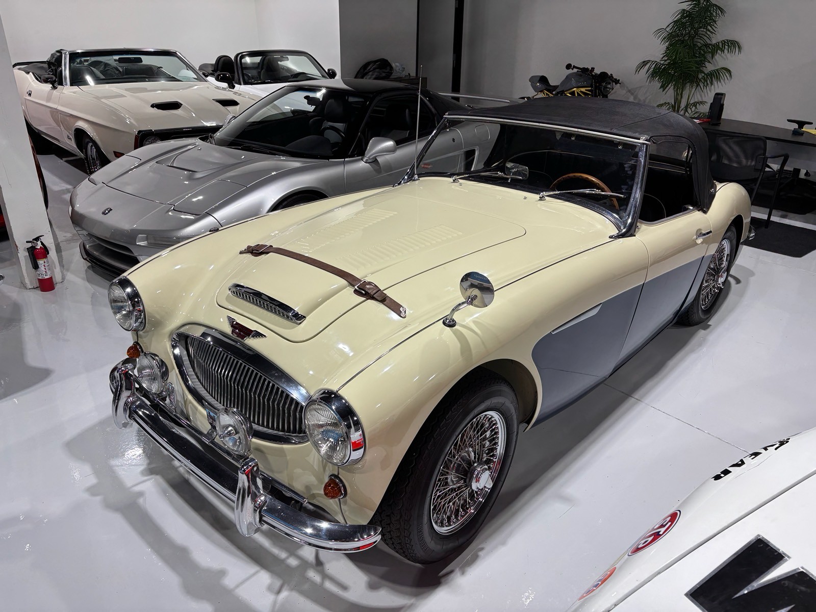 AUSTIN-HEALEY-3000MKII-1962