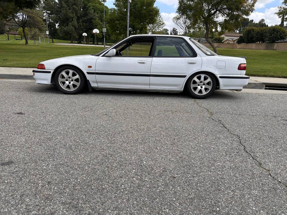 Acura-Integra-1992-White