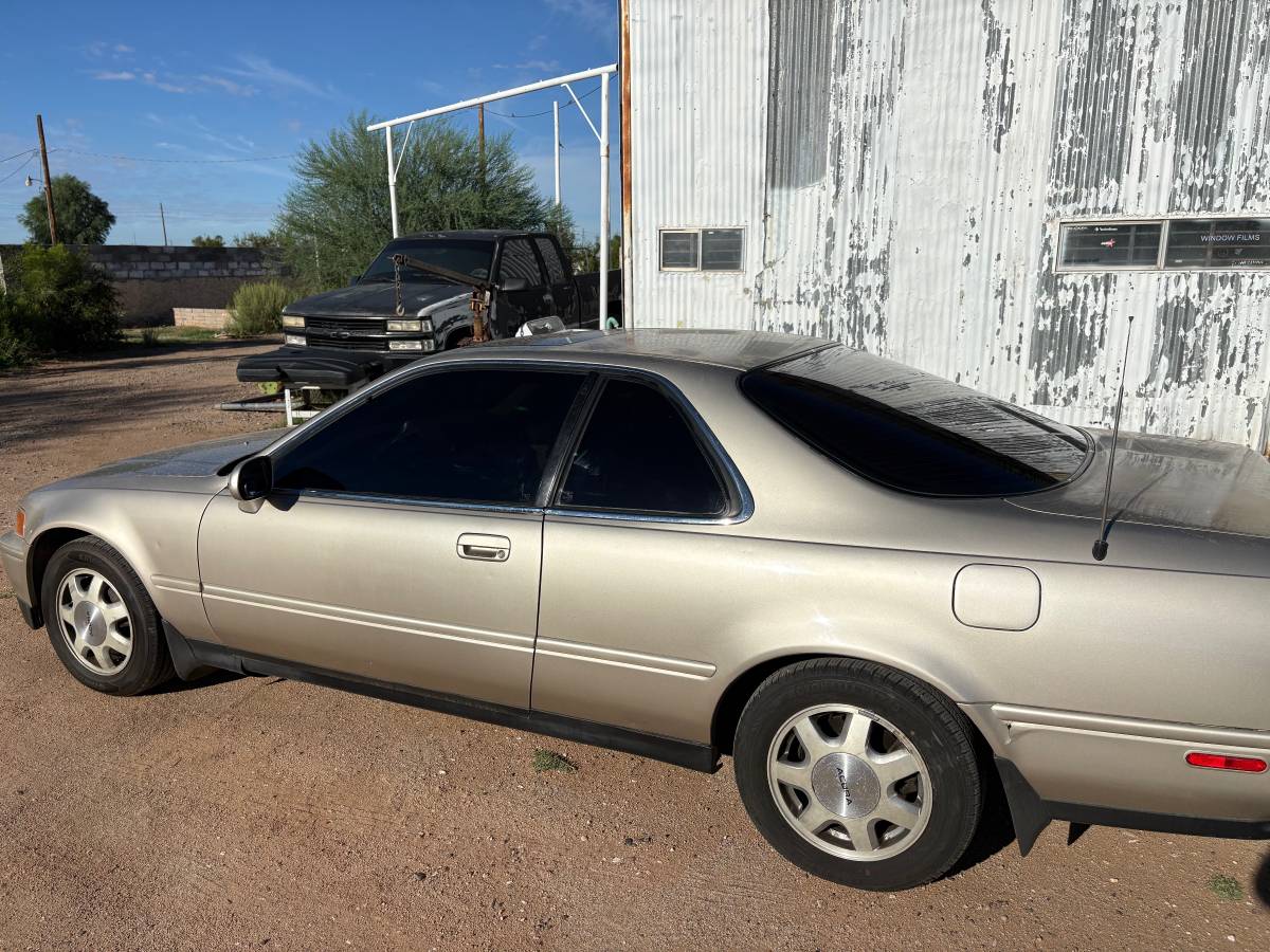 Acura-Legend-1993