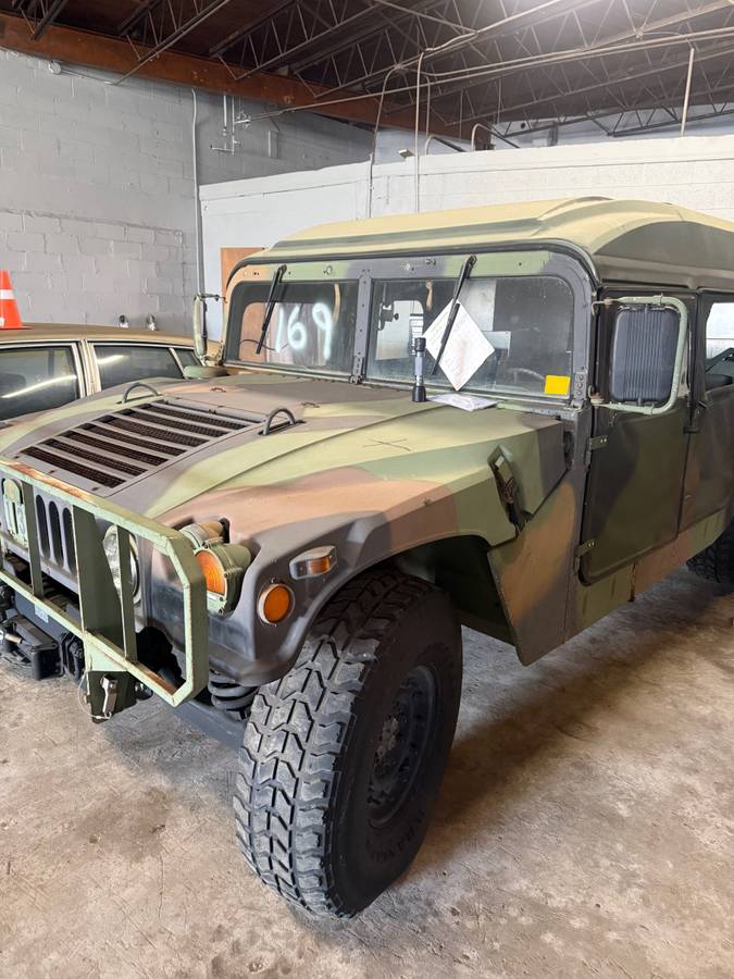 Am-general-M1038-1986-Green