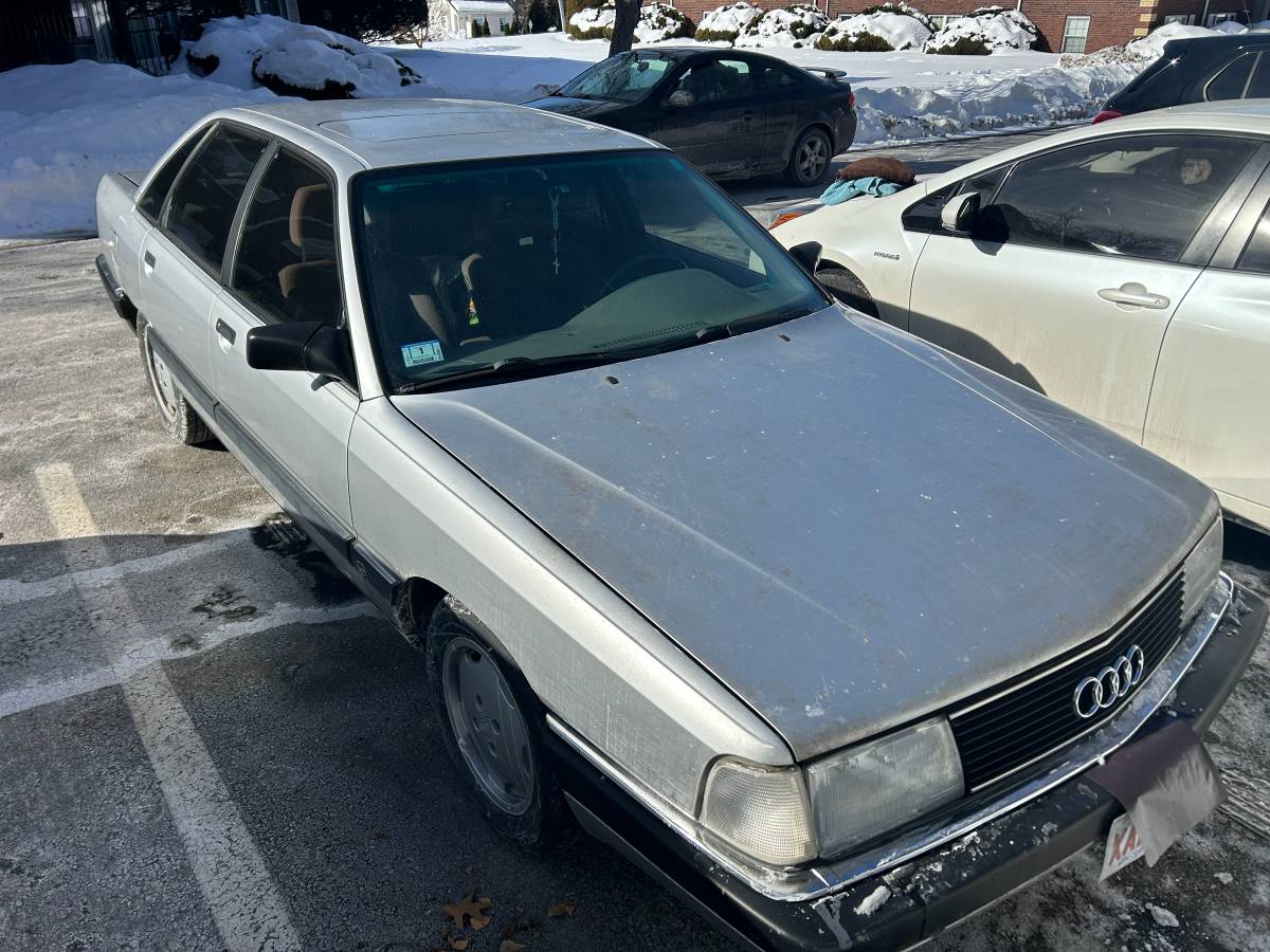 Audi-100-1990-Gray