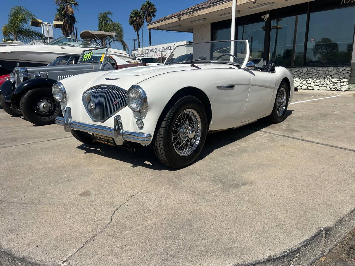 Austin-Healy-100bn2-roadster-1956-White