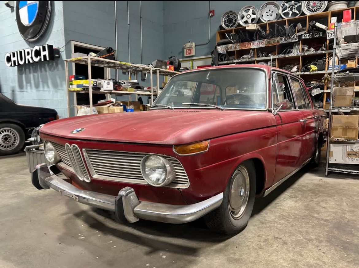 BMW-1800ti-1967-Sedan-blackburgrundy